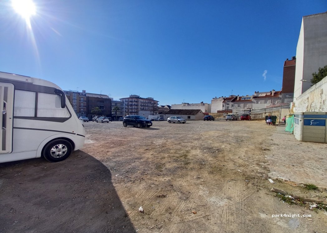 (23660) Alcaudete - 28 Calle Peñuelas — foto 2