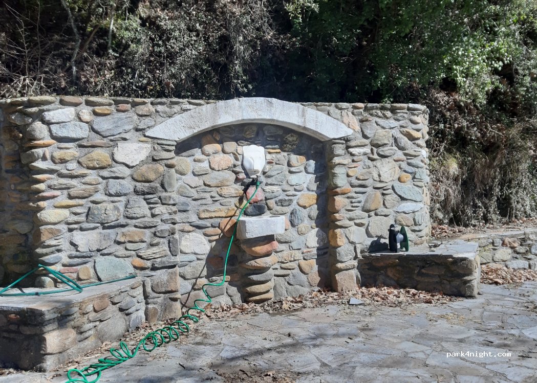 (220 13) Vourvoura - Epar. Od. Agiou Petrou Vourvouron — foto