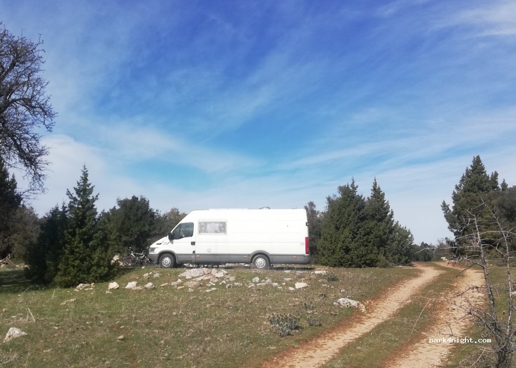 (220 01) Voria Kinouria - Epar Od Tripolis Paraliou Astrou — foto