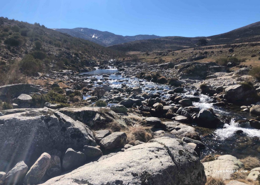 (05634) Hoyos del Collado - Unnamed Road — foto 2