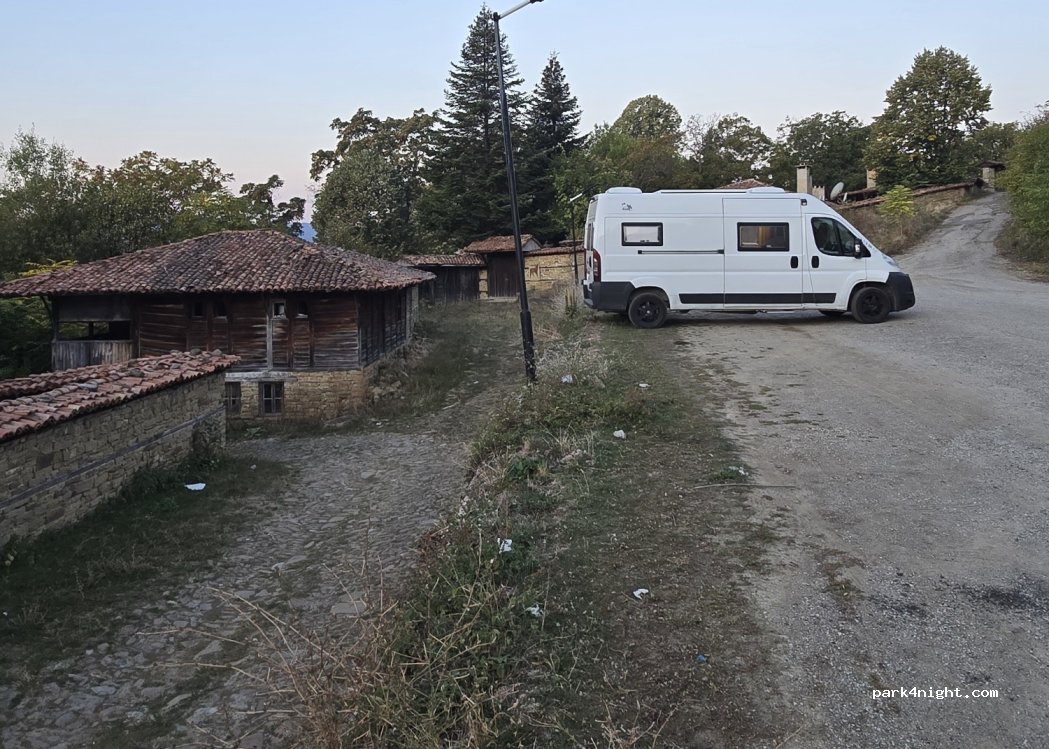 (8988) Zheravna - Unnamed Road — foto 4