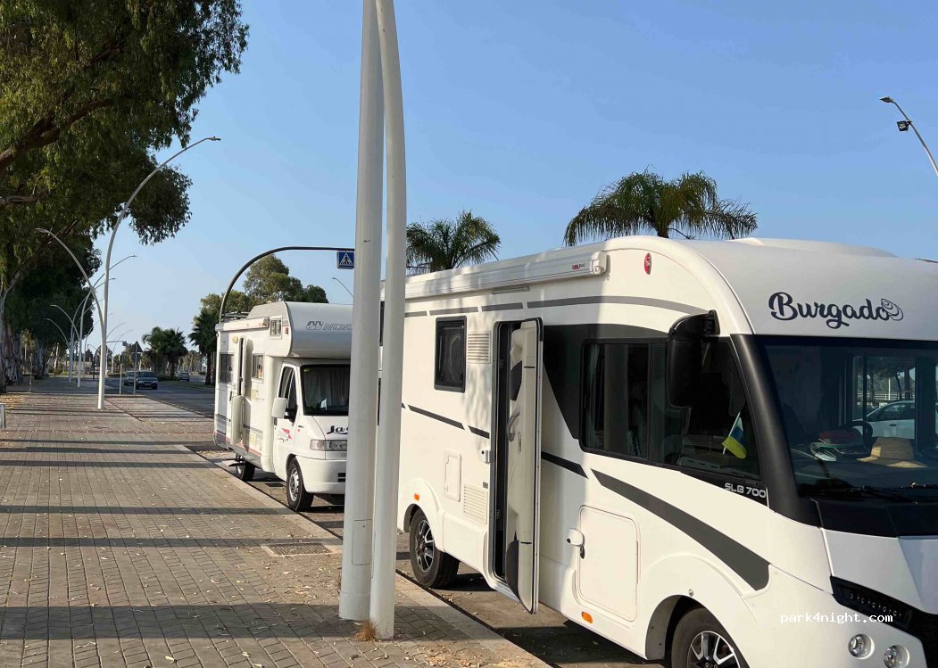 (21001) Huelva - Av. del Decano del Futbol Espanol — foto 3