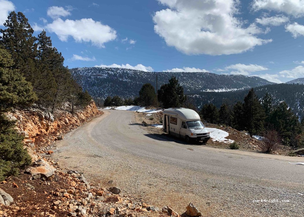 (01740) Köyü - Unnamed Road — foto