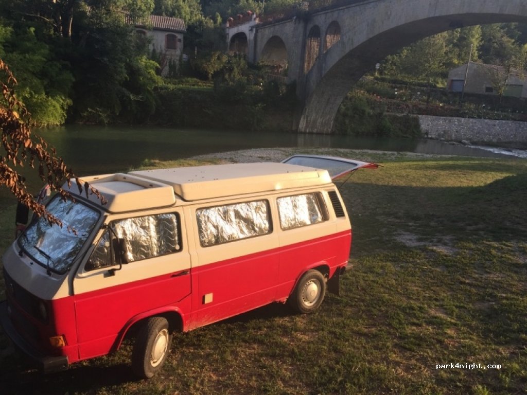 (09500) Camon - 86 Camp del Pount — foto