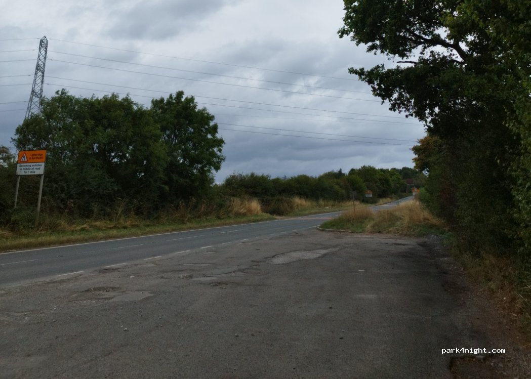 (BS37 9TY) Iron Acton - B4059 — foto