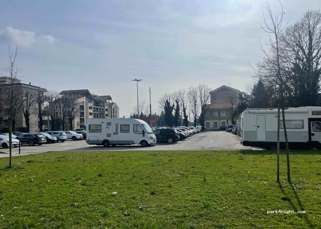 (20831) Seregno - 16A Via Allo Stadio — foto 2