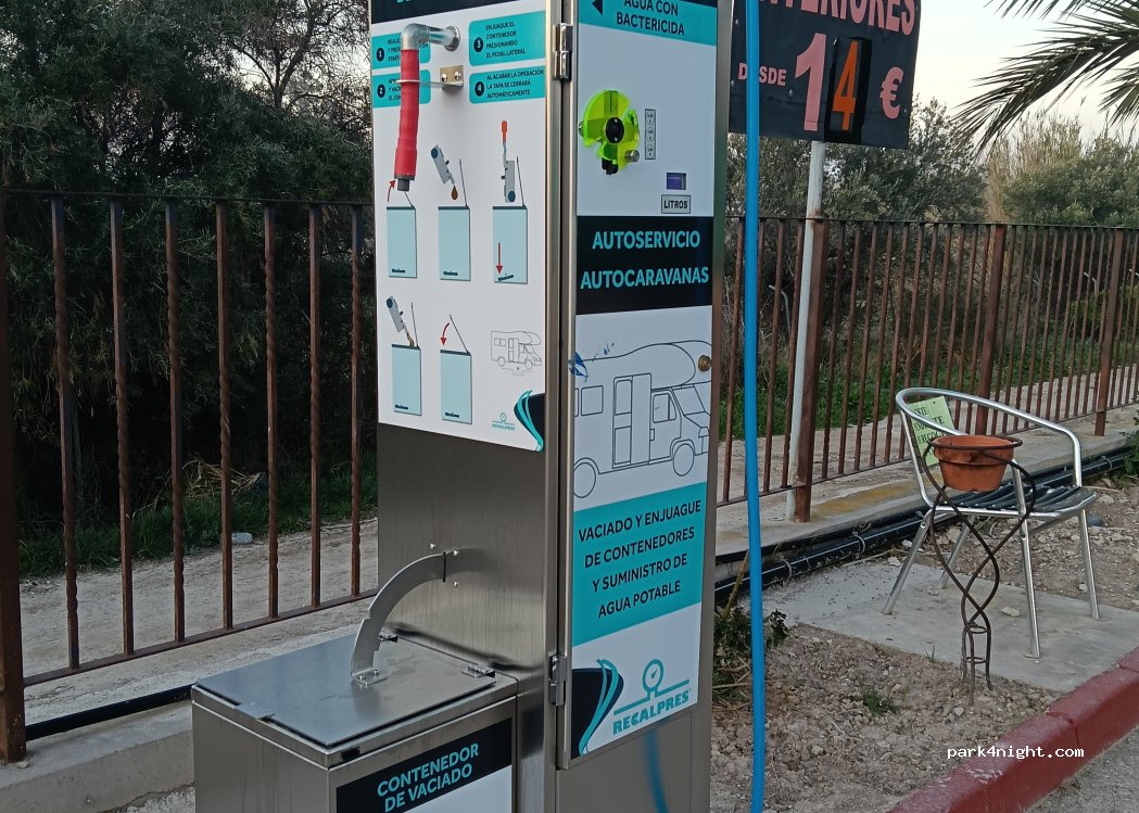 (03016) Alicante (Alacant) - 40 Avenida del Padre Ángel Escapa — foto 4