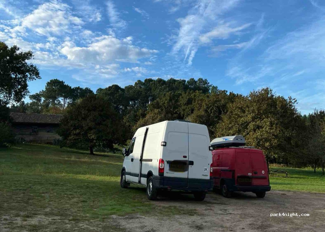 (40200) Pontenx-les-Forges - 5002F Place Charles de Gaulle — foto 3