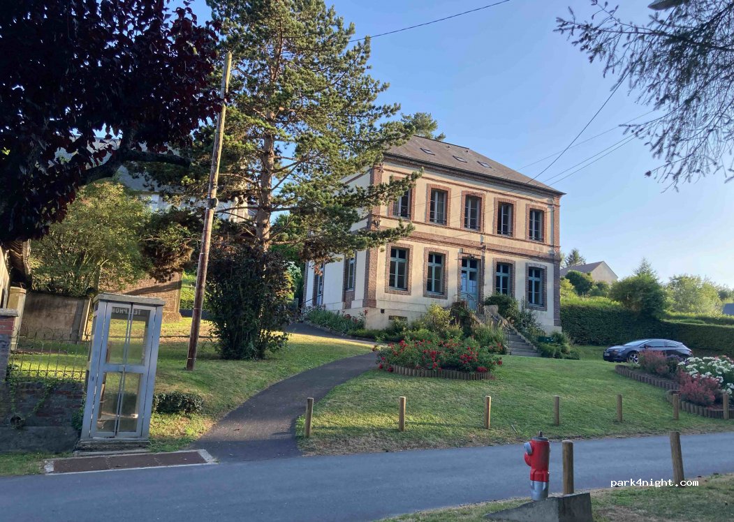 (14130) Quetteville - Le Chat — foto 3