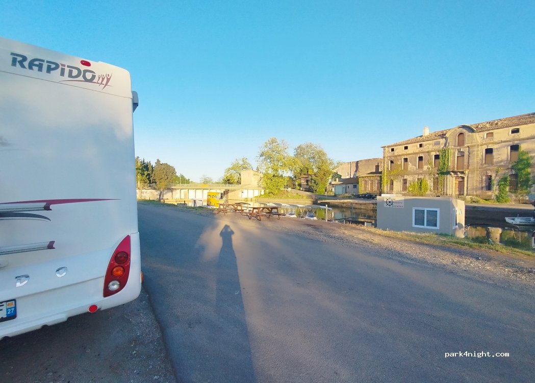 (34300) Agde - Quai du Bass. Rond — foto 3