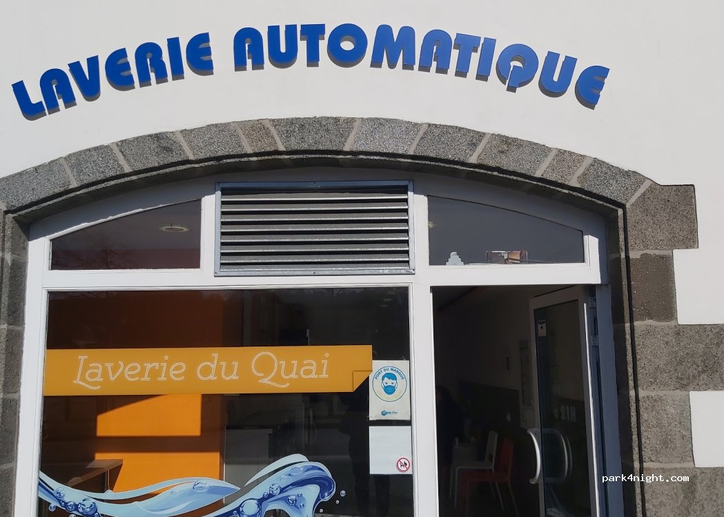 (29800) Landerneau - 32 Quai de Léon — foto