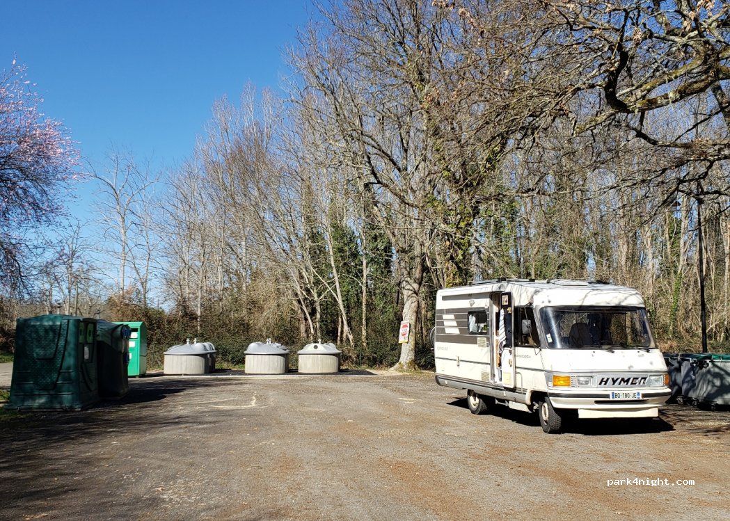 (40310) Baudignan - D377 — foto