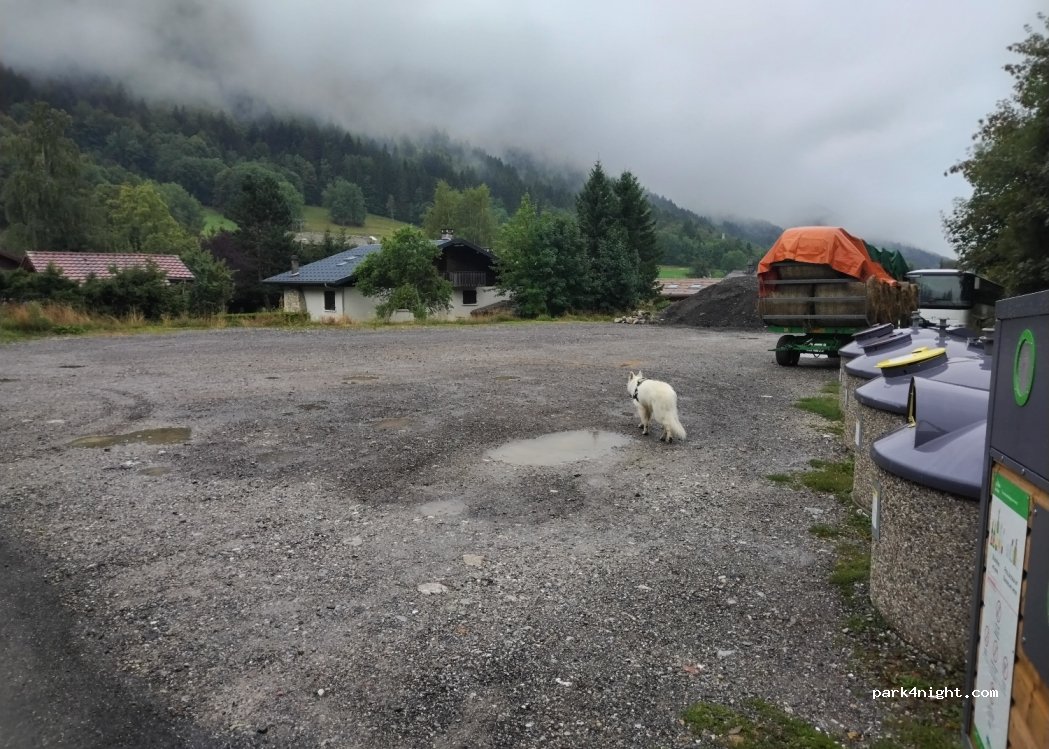 (74500) Bernex - 250 Route de L’Ugine — foto