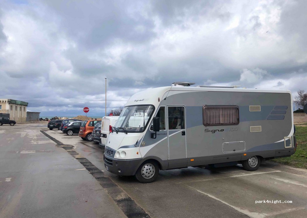 (70126) Bari - 34 Via Lama di Giotta — foto