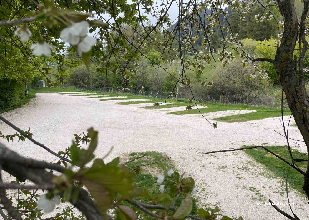 Wohnmobilparkplatz zum See — foto 2