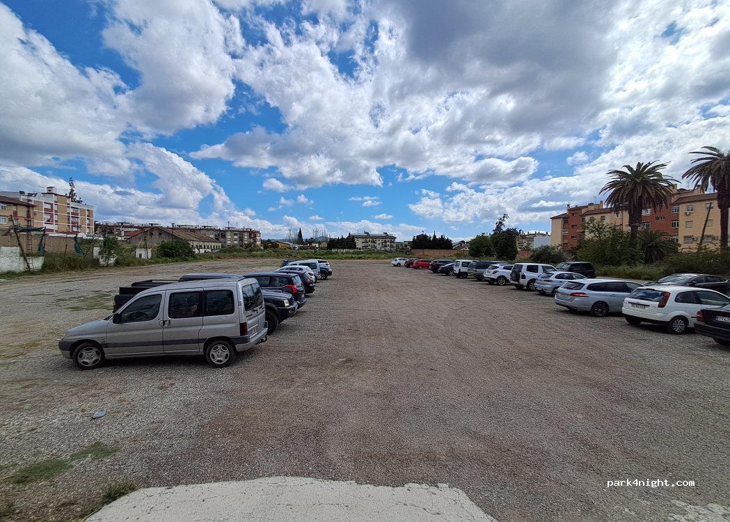 (14940) Cabra - 4 Avenida González Meneses — foto 5