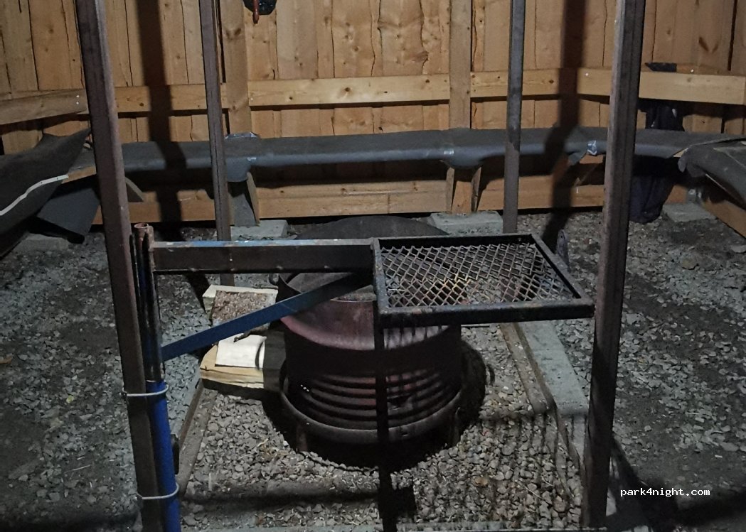 (814 93) Skutskär - — foto