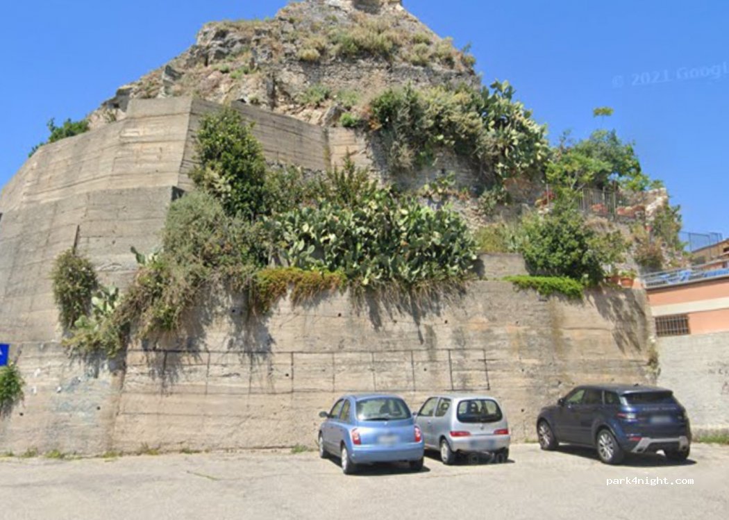 (87038) San Lucido - 3 Via Roma — foto