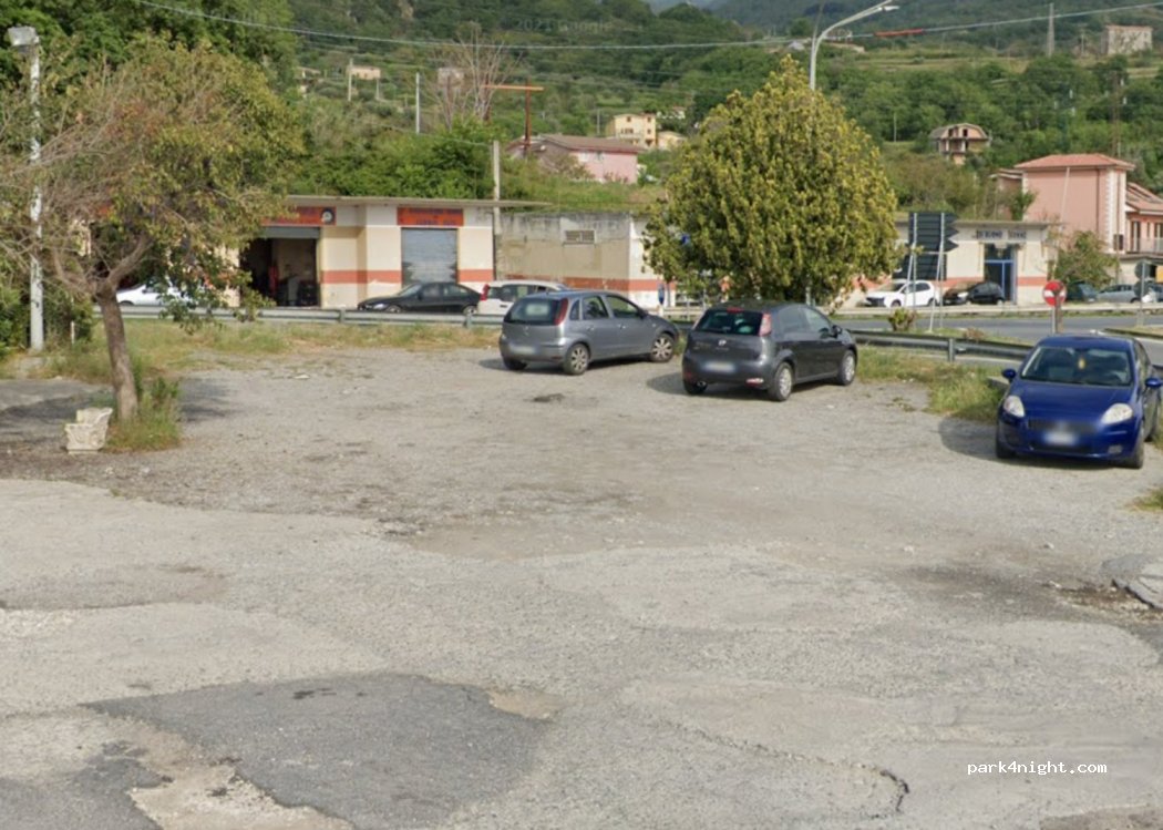 (87038) San Lucido - 85 Via Colombo — foto