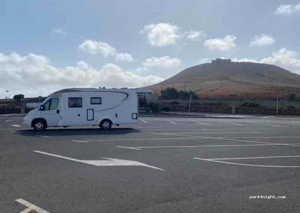 (35530) Teguise - 15 Calle Gadifer de la Salle — foto 3