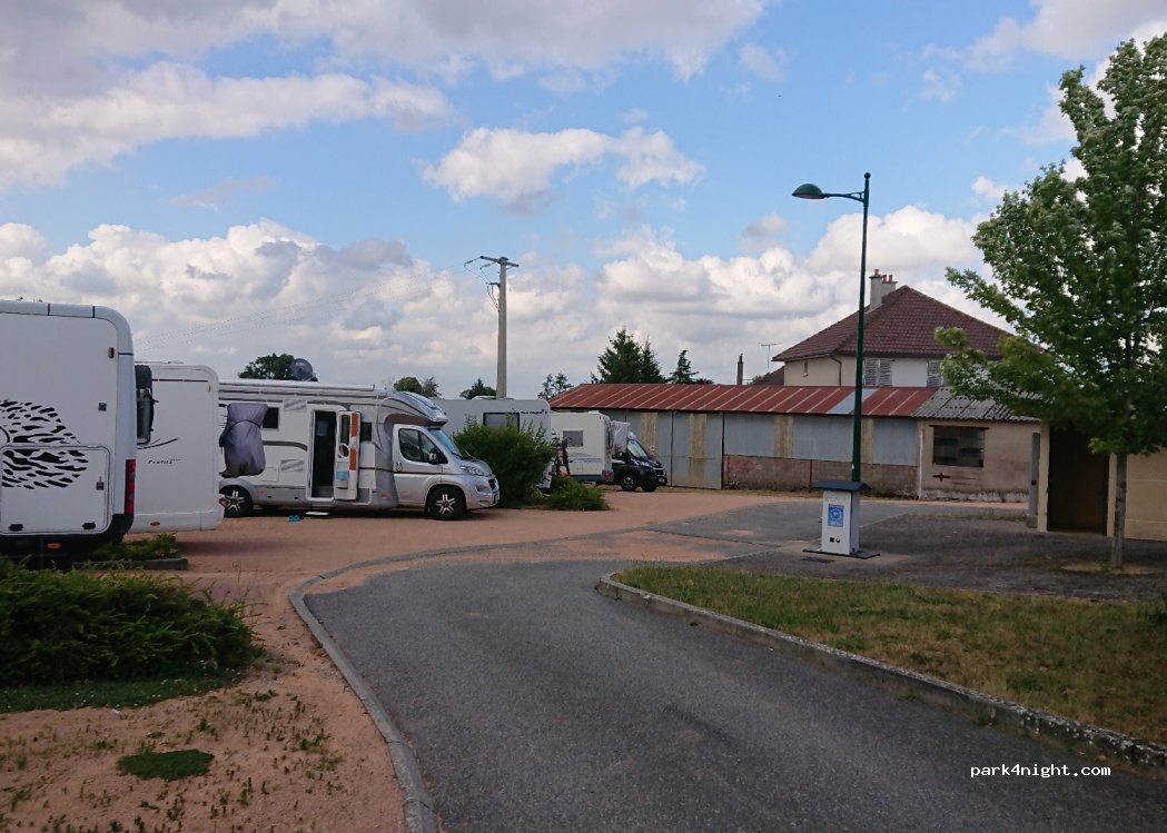 (03240) Cressanges - 1 Route de Souvigny — foto 2