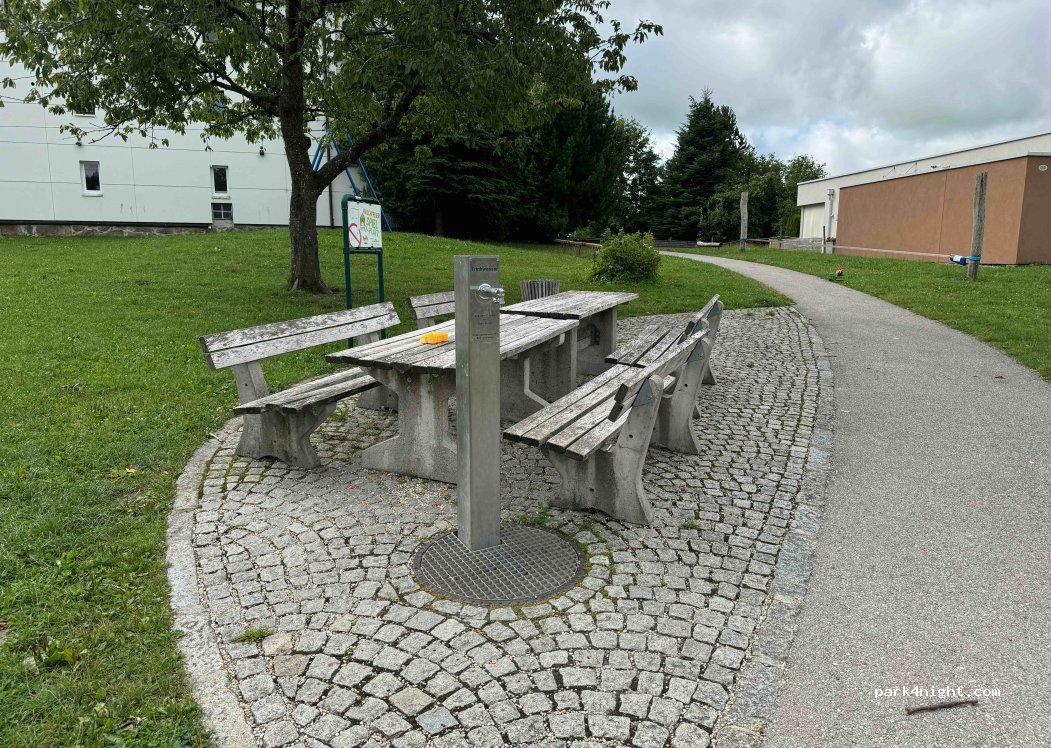 (4190) Burgfried - 77 Ringstraße — foto 4