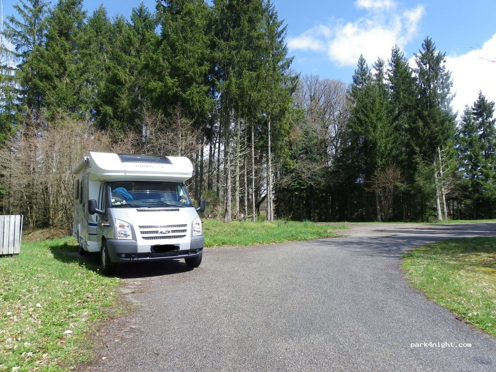(63380) Montel-de-Gelat - Les Bourrands — foto