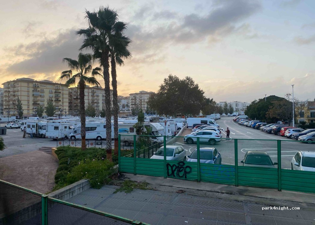 (29640) Fuengirola - 158 Calle Recinto Ferial — foto 3