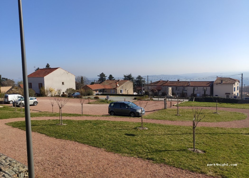 (42155) Villemontais - 1463 Le Bourg — foto
