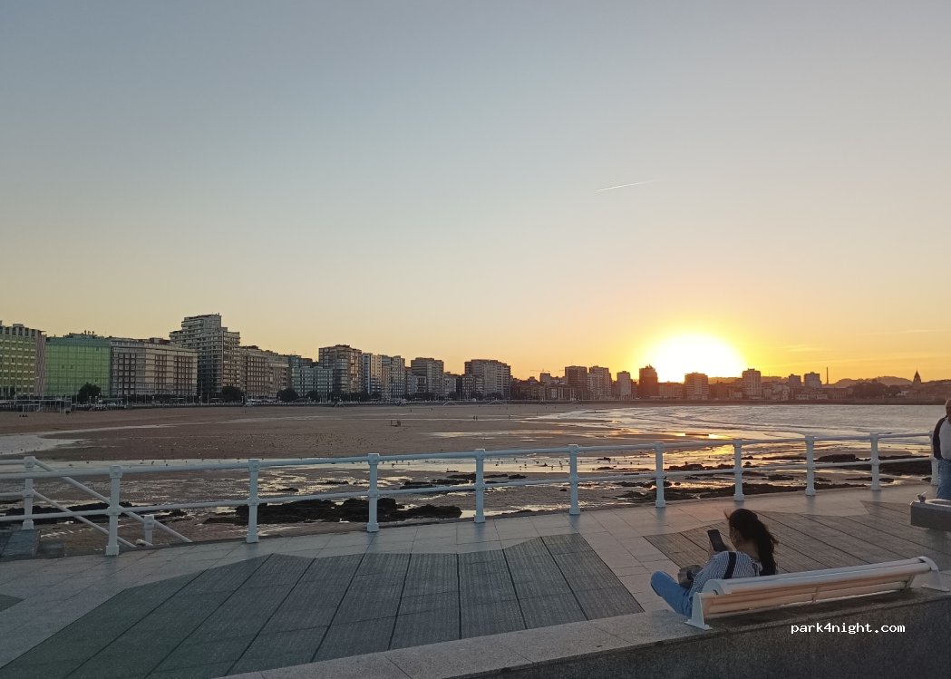 (33203) Gijón - 190 Avenida de José García Bernardo — foto 3