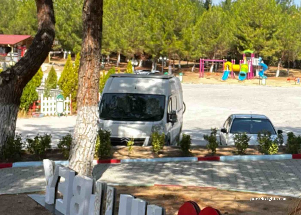 (64900) Uşak - 41A Üniversite Yolu Sokak — foto