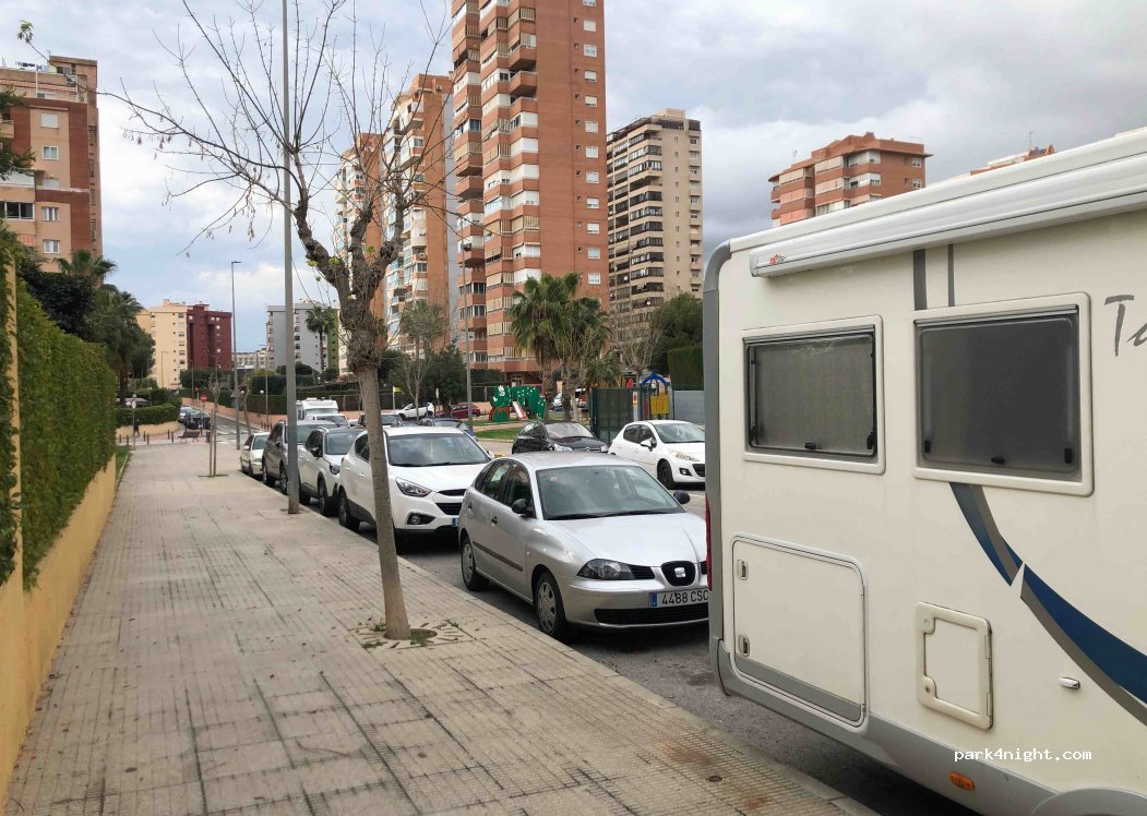 (03502) Benidorm - 7C Calle Cortés Roig — foto 2