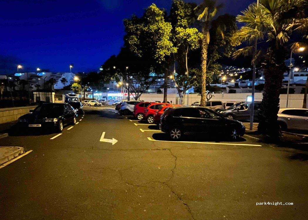 (38660) Costa Adeje - 71 Avenida Austria — foto