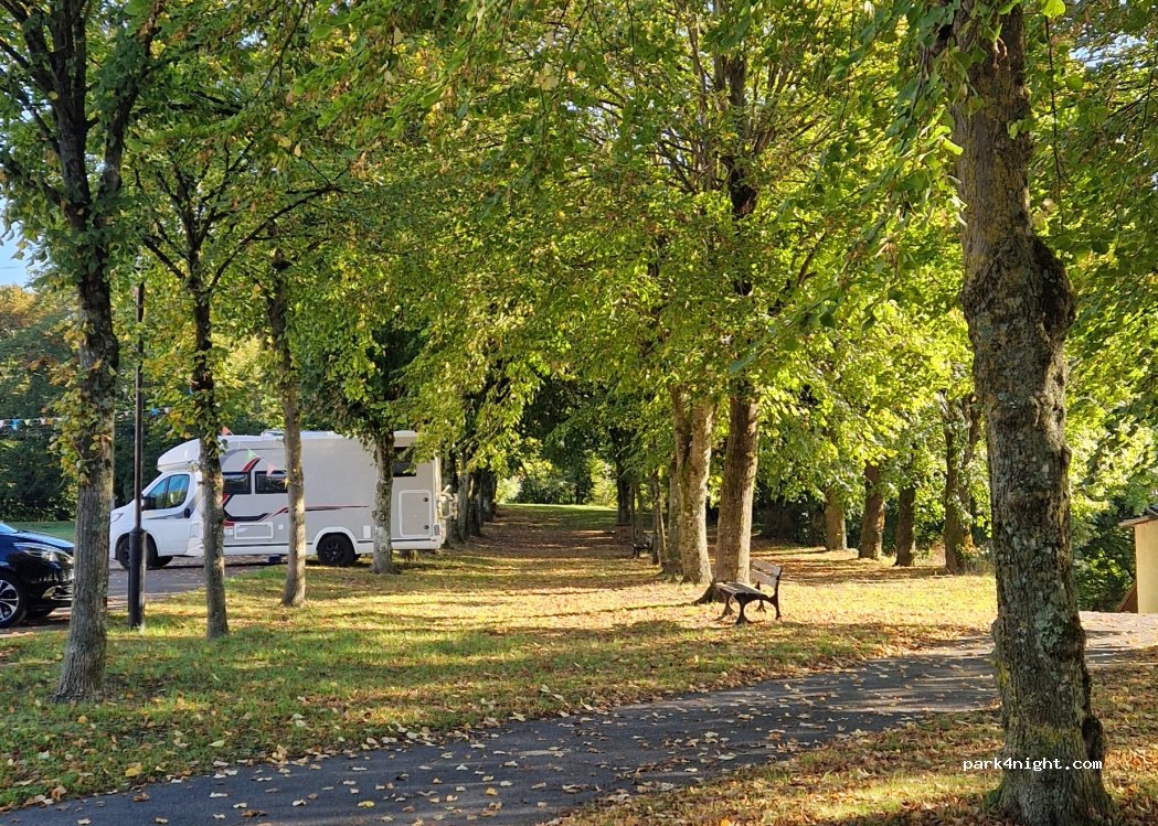 (02200) Acy - 3 Place de la Mairie — foto 5