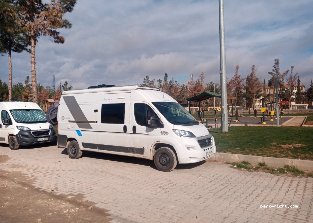 (63510) Şanlıurfa - Kenan Evren Caddesi 3/2 — foto