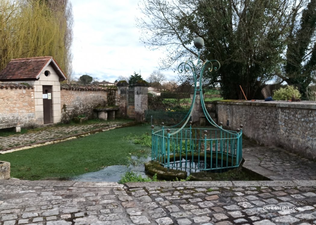 (16320) Ronsenac - 3 Lotissement de la Garenne — foto 2