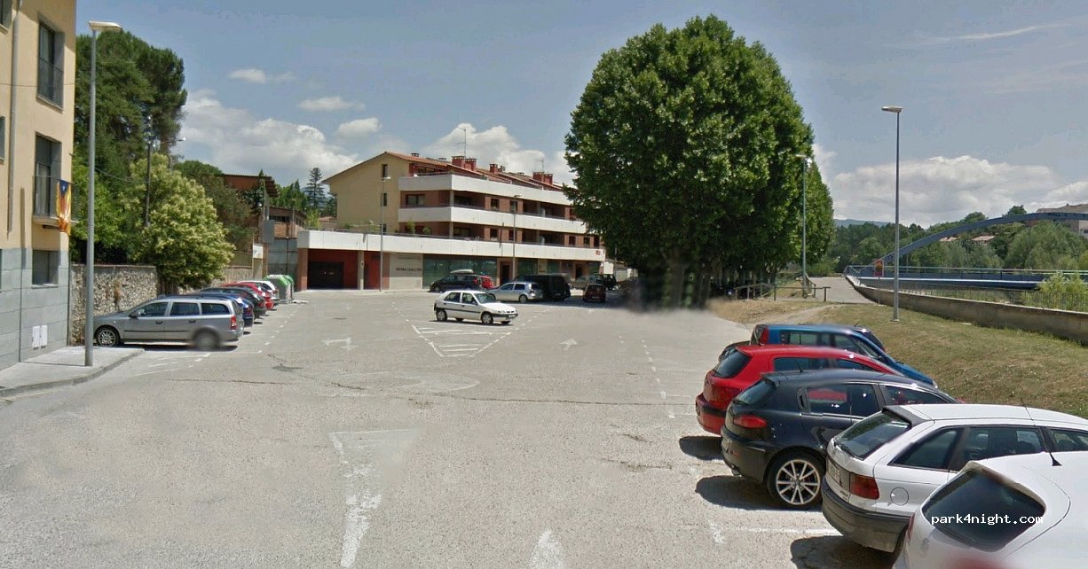 (08570) Torelló - 1 Passeig el Firal — foto