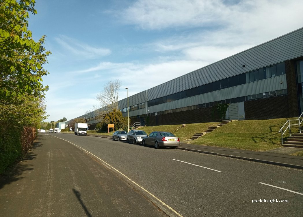 (RG21 6YU) Basingstroke - 1 Telford Road — foto