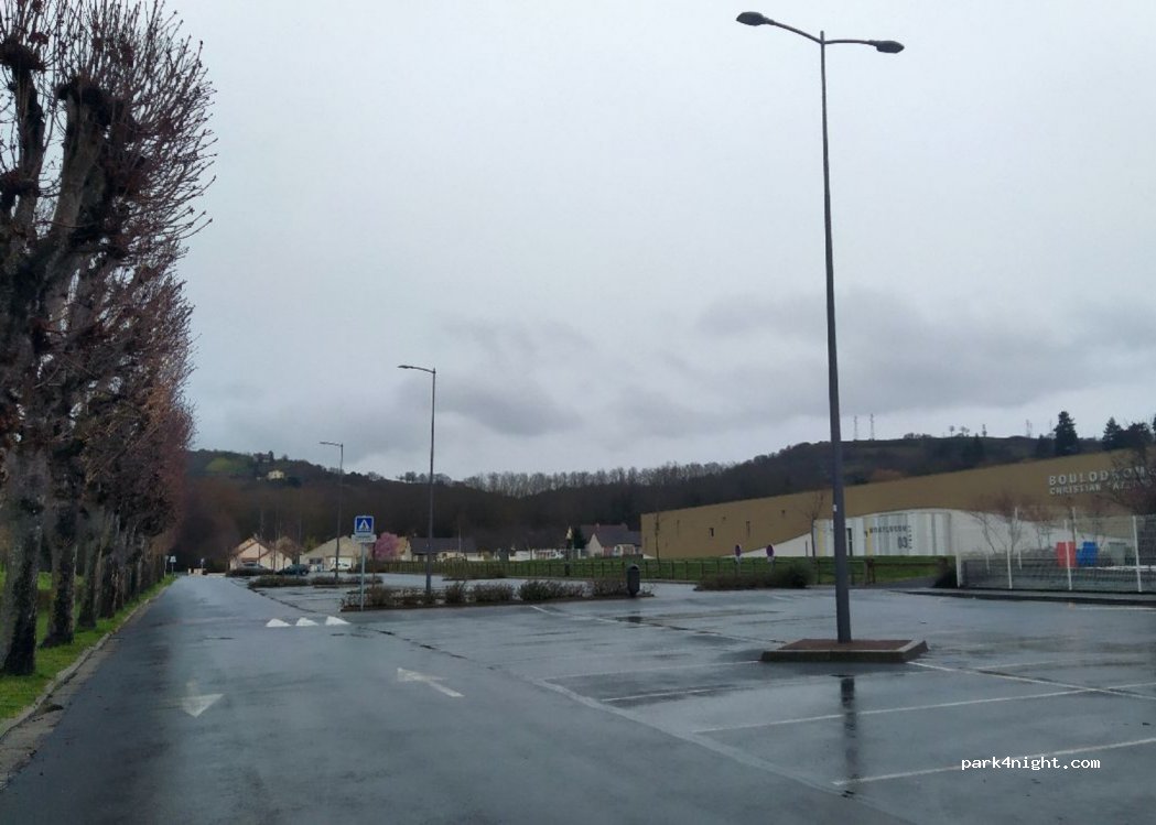(03100) Montluçon - 62 Avenue Joliot Curie — foto
