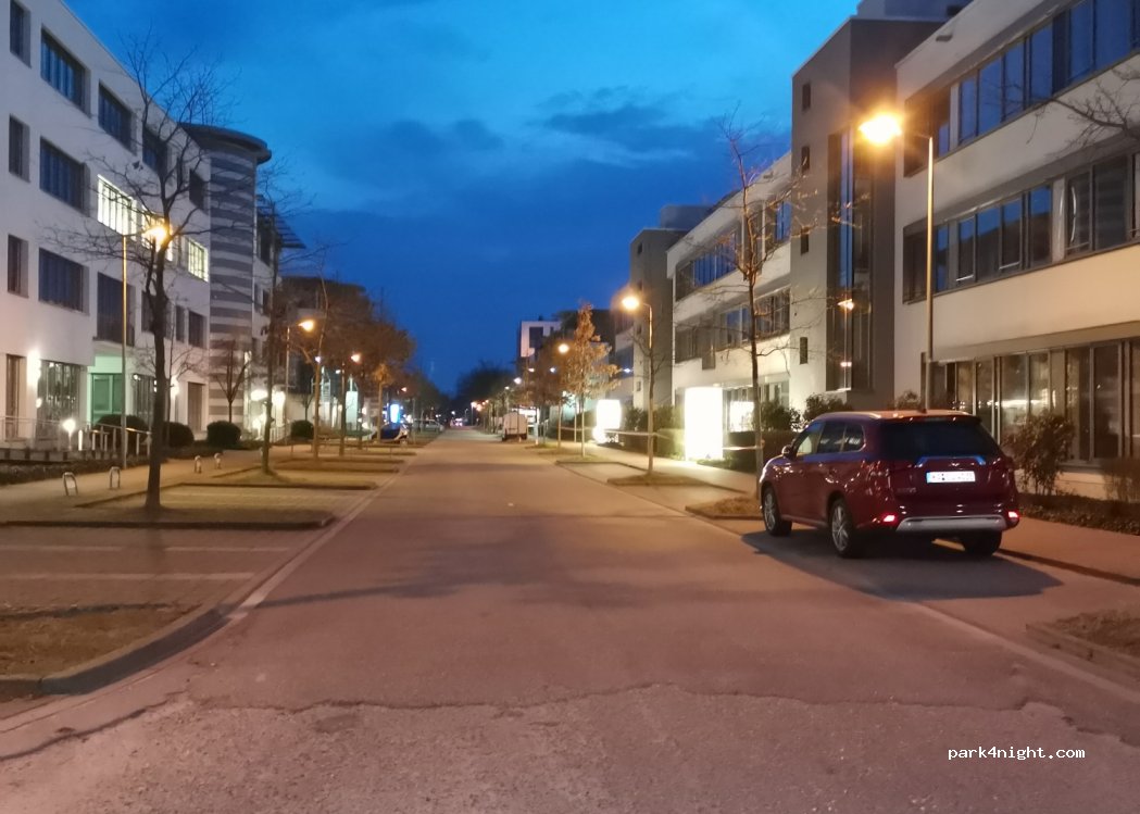 (76131) Karlsruhe - 24 Albert-Nestler-Straße — foto 2