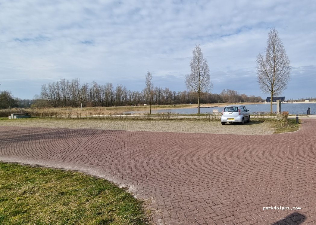 (8305 AZ) Emmeloord - 2 Friesepad — foto
