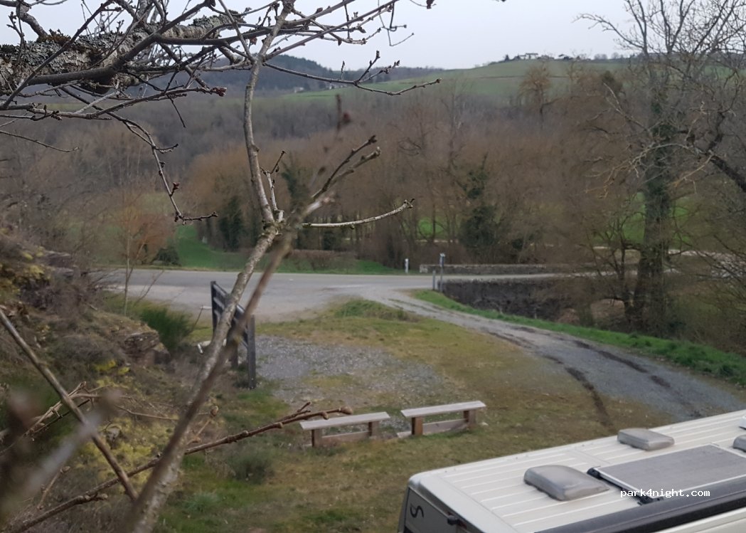 (03450) Chouvigny - D915 — foto
