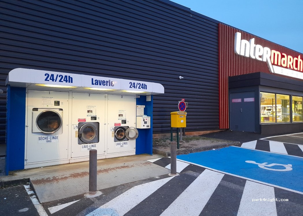 (12340) Bozouls - 741 Route de Rodez — foto