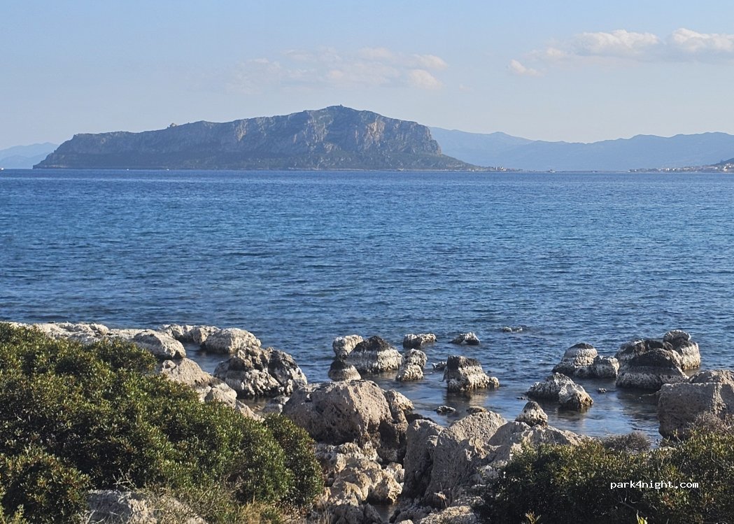 (230 70) Monemvasia - Unnamed Road — foto 2