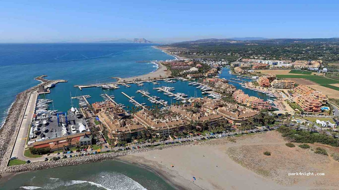 (11310) San Roque - 26 Puerto Sotogrande — foto 2