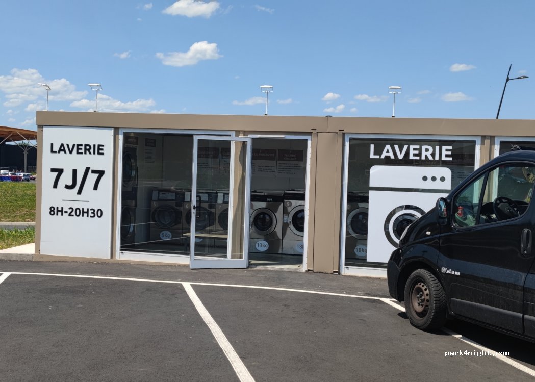 (15130) Ytrac - 25 Avenue Louison Bobet — foto