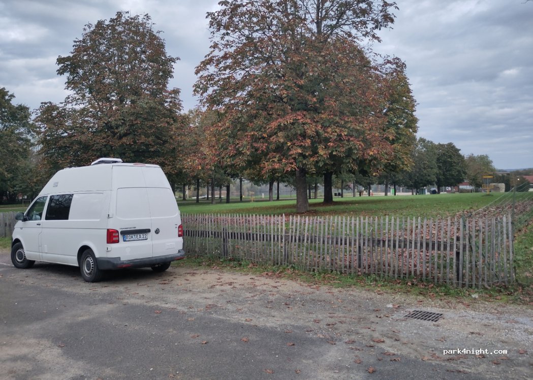 (01000) Bourg-en-Bresse - All. du Parc de Loisirs — foto 2