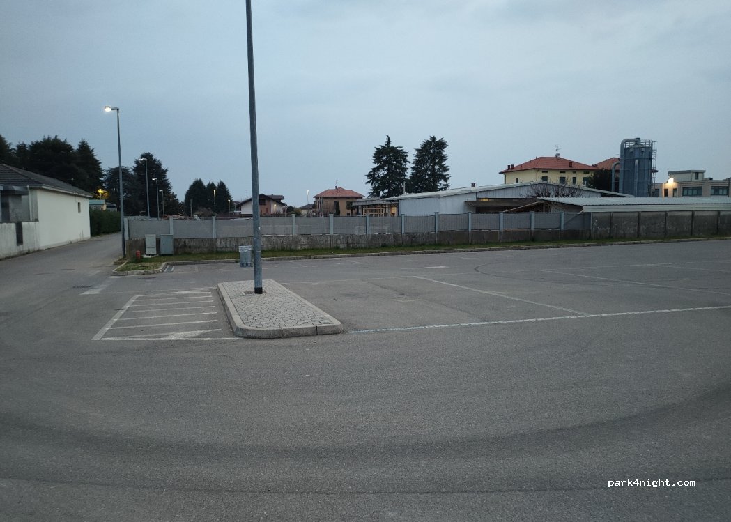 (22070) Fenegrò - 6 Via Lario — foto 2
