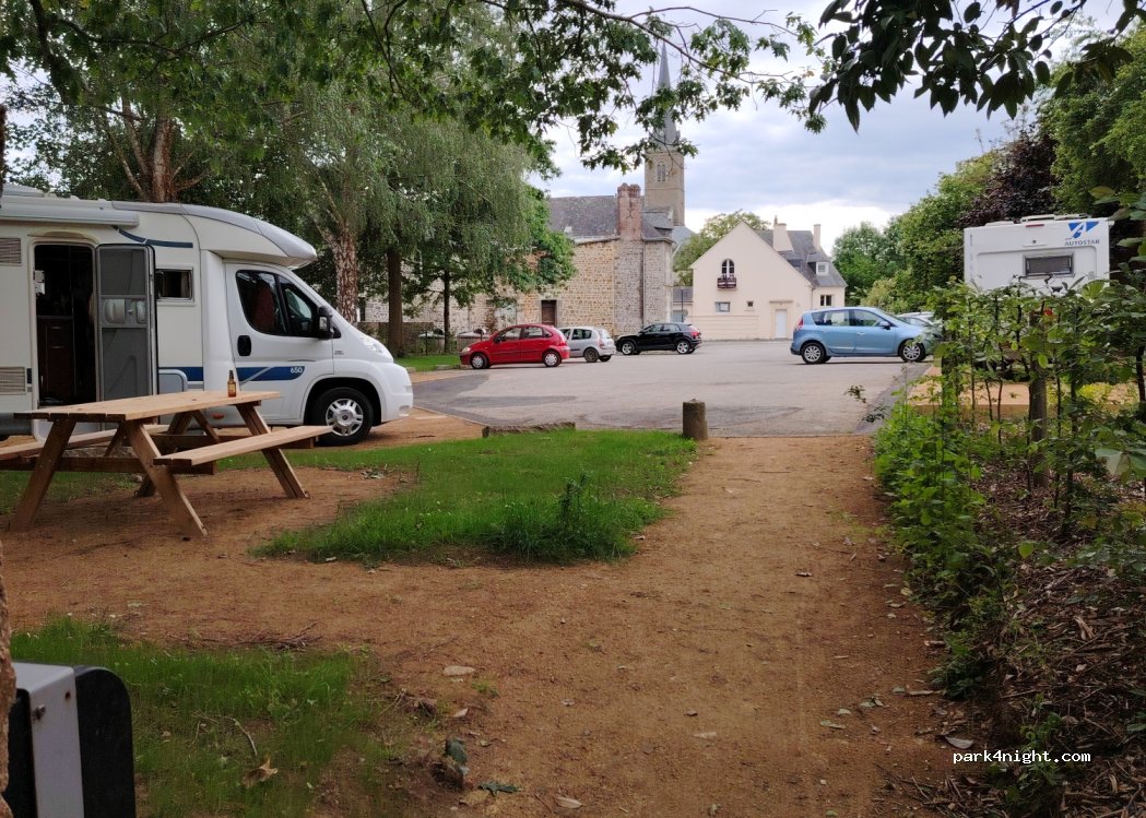 Aire de stationnement la Tannerie — foto 3
