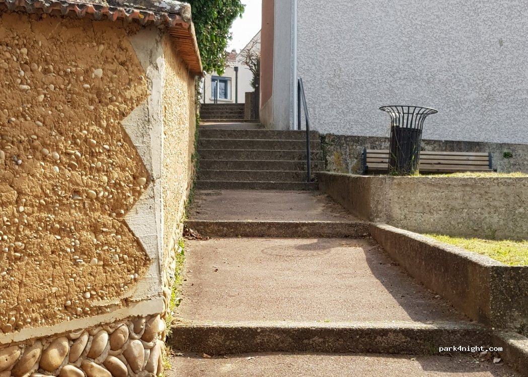 (26140) Albon - 190 Rue du Dauphiné — foto 2